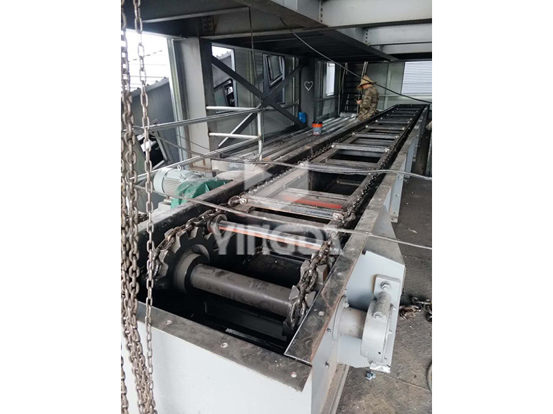 2017年(nián) 9月(yuè)1日(rì) 四川宜賓客戶 鑄石刮闆輸送機(jī)